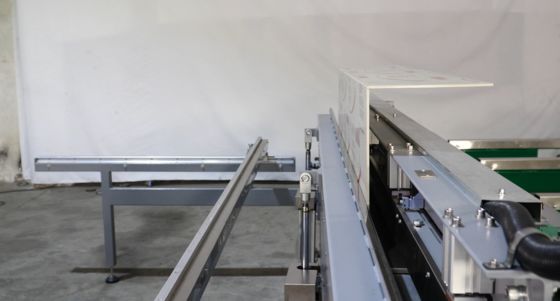 4 metri di macchina piegatubi dello strato di plastica, riscaldamento di plastica del saldatore 12KW dello strato