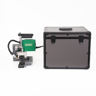 Saldatrice a cuneo caldo a geomembrana a doppia funzione CX500S