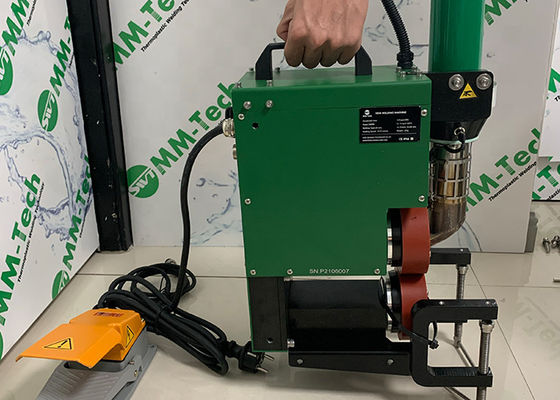 Coprire la macchina arrotolata impermeabile della saldatura a punti della Tabella del materiale 2.3kw per la piscina